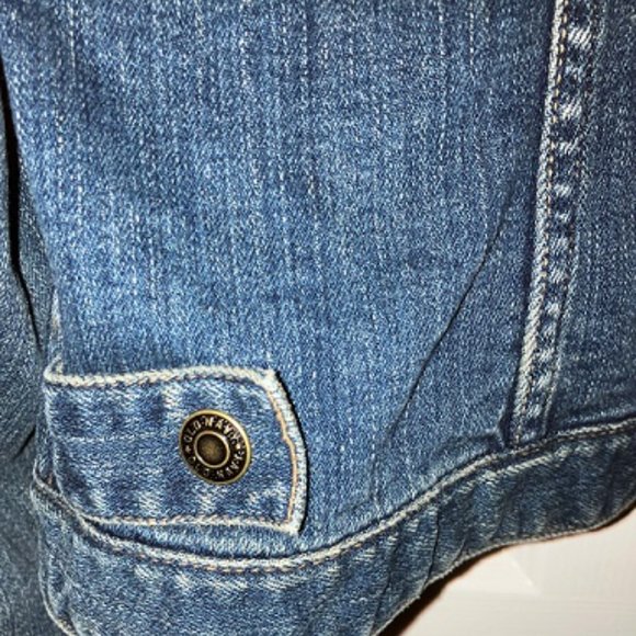 Jacket - Picture 2 of 9